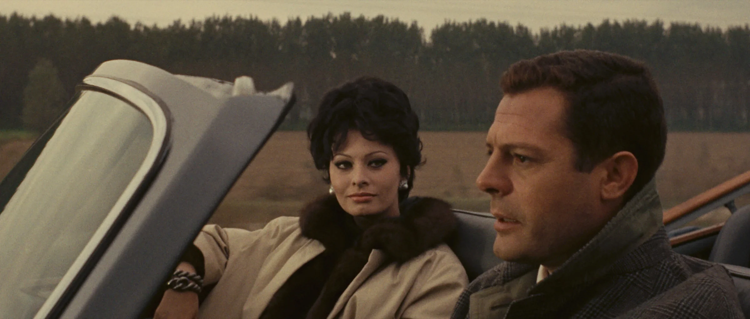 Hier, aujourd'hui et demain de Vittorio De Sica - Image 3